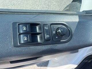 Volkswagen Camper Transporter T5 2012