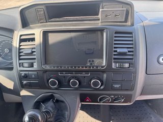 Volkswagen Camper Transporter T5 2012