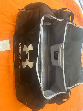 Mochila Under Armour 58L Negra