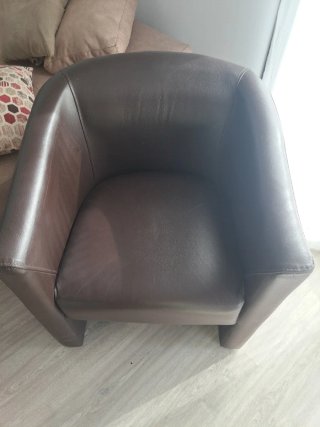 Sillón polipiel marrón