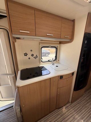 Adria  Aviva 495LX 2015