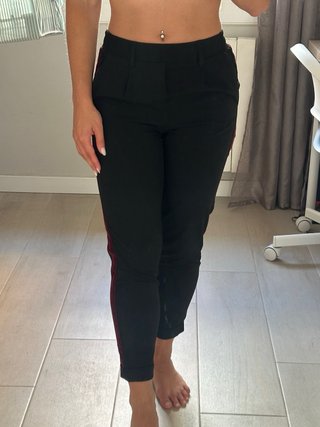 Pantalón negro Bershka