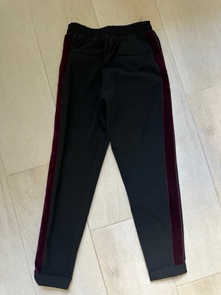 Pantalón negro Bershka