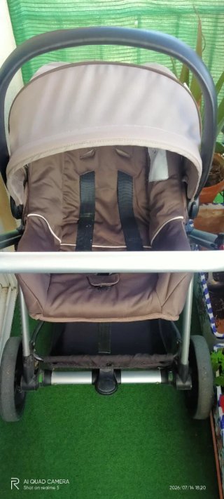 Carro de bebé plegable