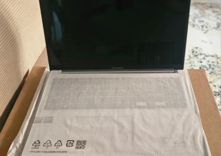 ASUS Vivobook 16 OLED Plata