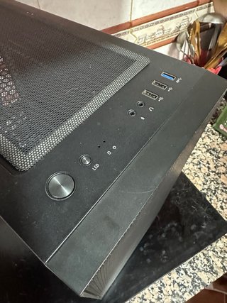 Caja PC Antec Gris USB 3.0 ARGB