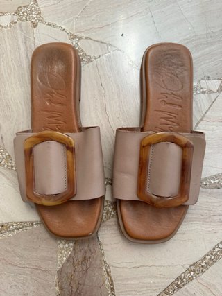 Sandali con accessorio gioiello