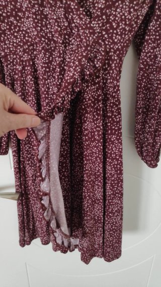 Vestido corto estampado de Pull&Bear.