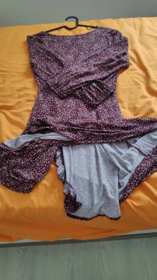 Vestido corto estampado de Pull&Bear.