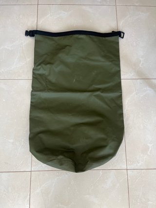 Bolsa estanca Altus verde militar
