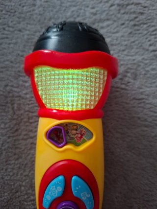 Micrófono Space con Luz y 3 Juegos Laberinto