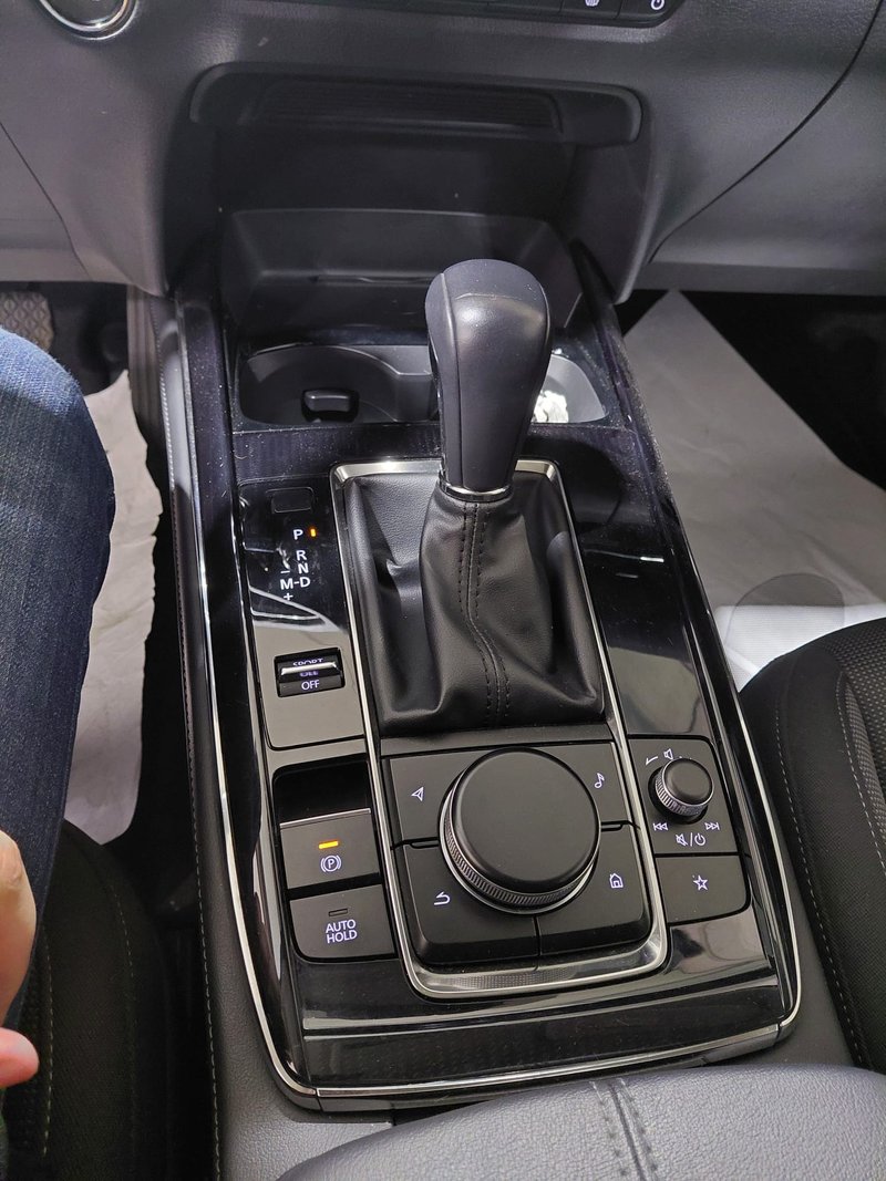 Mazda CX-30 2024, foto 17