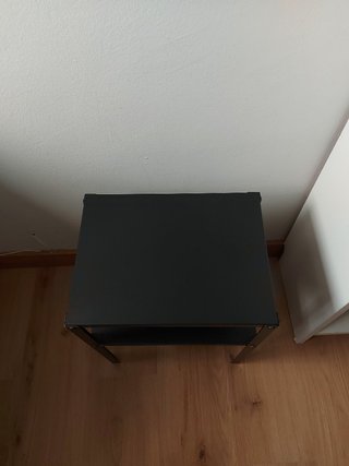 Mesita de noche IKEA KNARREVIK negra 37x28 cm