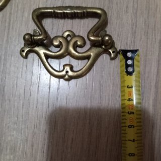 12 Tiradores vintage de metal dorado para muebles