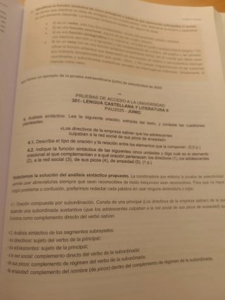 Lengua y Literatura 2.º Bachillerato Guía PAU R...
