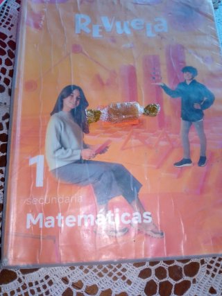 Libros 1 ESO Colegio Cardenal Cisneros Guadalajara