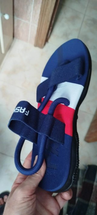 Sandalias con sujeción pulgar y talón