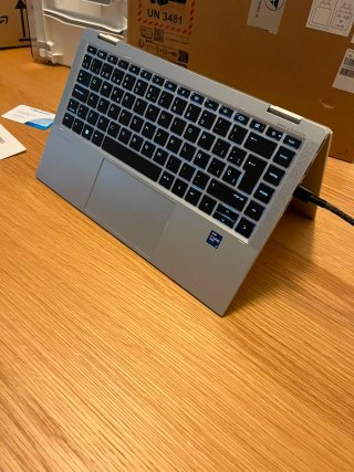 HP EliteBook x360 1040 G8 i7 32GB RAM Táctil