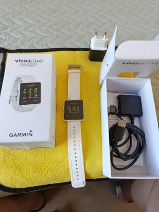 Garmin vívoactive Smartwatch GPS Blanco