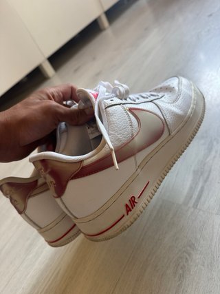 Nike Air Force 1 Rojas y Blancas