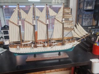 Maqueta en madera del Barco JUAN SEBASTIÁN ELCANO