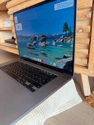 MacBook Pro 16" 2019 i9/32/1TB TOPE DE GAMA