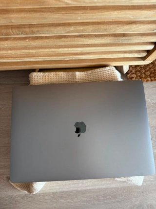 MacBook Pro 16" 2019 i9/32/1TB TOPE DE GAMA