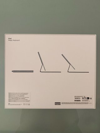 iPad Pro 12,9” 6ª Gen 128GB Wi-Fi + Magic Keyboard