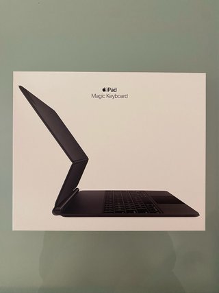 iPad Pro 12,9” 6ª Gen 128GB Wi-Fi + Magic Keyboard