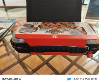 Nintendo Switch sigillata + custodia Mario Kart