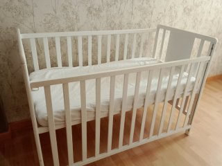 Lote: Cuna,bañera y mochila bebe