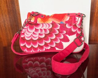 Bolso Desigual Fucsia y Verde de tela
