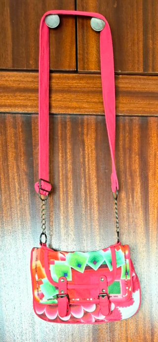 Bolso Desigual Fucsia y Verde de tela