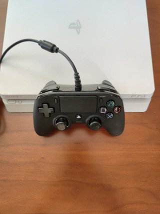Pack PS4 Slim Blanca 500GB + 2 Mandos + 3 Juegos