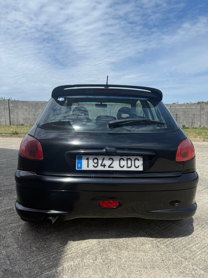 Peugeot 206 2003 - foto 1