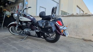 Suzuki Intruder 800c Custom Blanco/Burdeos