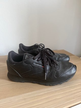 Tenis Reebok Clásicos Negros