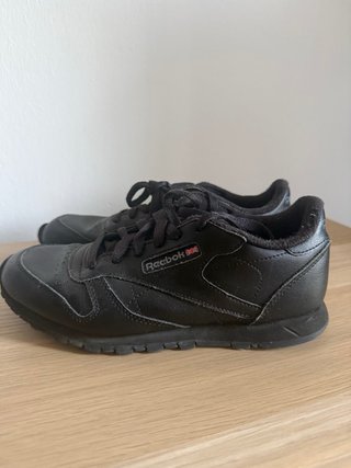 Tenis Reebok Clásicos Negros