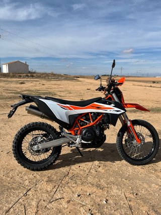 KTM 690 Adventure/Enduro Moto