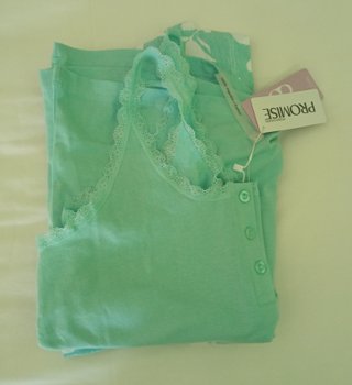 Pijama pantalón corto con camiseta tirantes