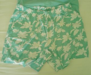Pijama pantalón corto con camiseta tirantes