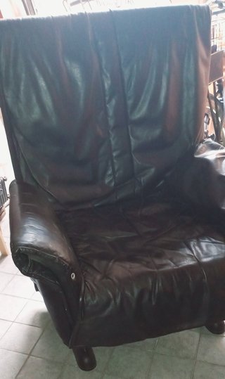 Poltrona in pelle nera/marrone