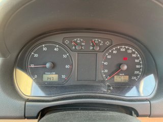 Volkswagen Polo 1.4 Gasolina (2005) - 173.000 km -