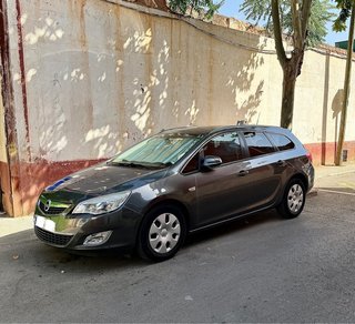 Opel Astra 2012 Sport Tourer 1.7 cdti