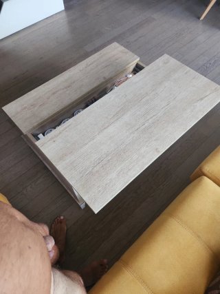 Mesa de centro de madera clara