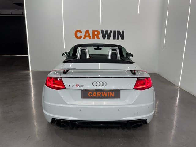Audi TT Audi TT TT RS 2.5 TFSI 294kW quat S tro Roadster