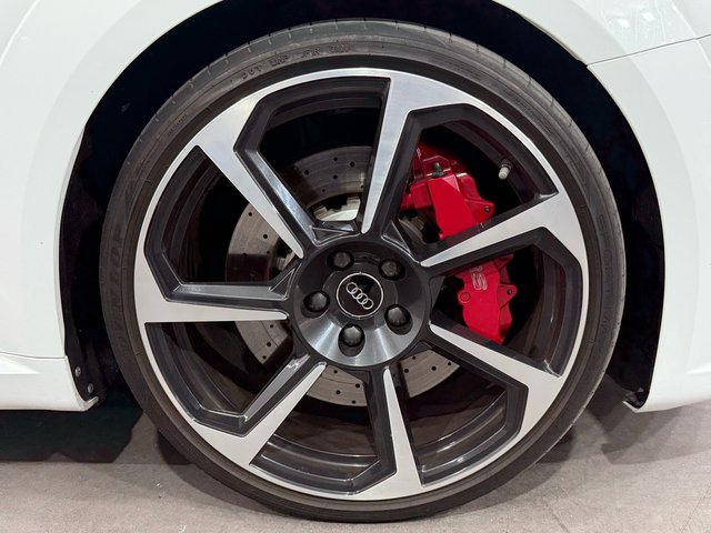 Audi TT Audi TT TT RS 2.5 TFSI 294kW quat S tro Roadster