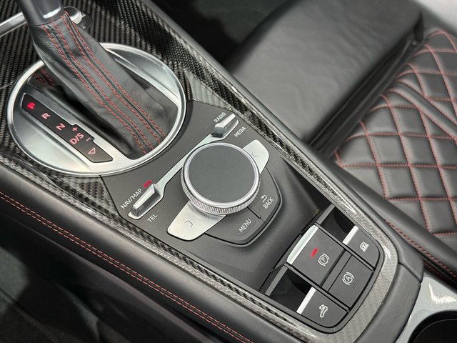 Audi TT Audi TT TT RS 2.5 TFSI 294kW quat S tro Roadster