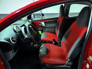 Peugeot 107 "1.0i Urban Move"  2008