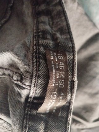 Pantalón vaquero gris